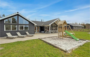 Awesome Home In Glesborg With Indoor Swimming Pool